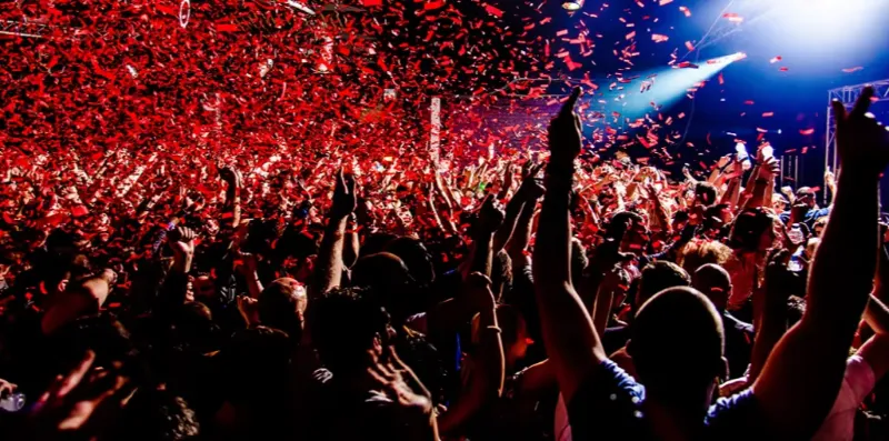 How to Find Solo Travelers at Music Festivals: Activity Preferences